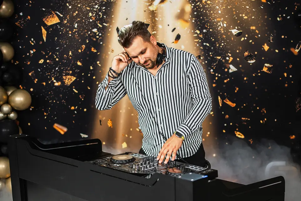 Reklama - slow motion - GlamBot - wynajem